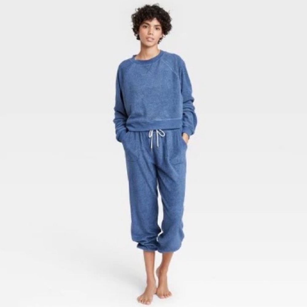 Colsie - Reverse Fleece Joggers in Denim Blue - Picture 2 of 6